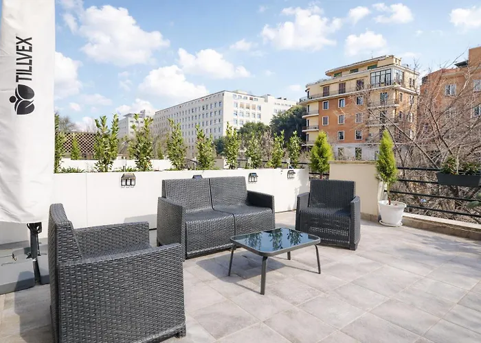 Elegantis Aventino Charming Flat With Private Terrace - Colosseo, Metro&circo Massimo Nearby *