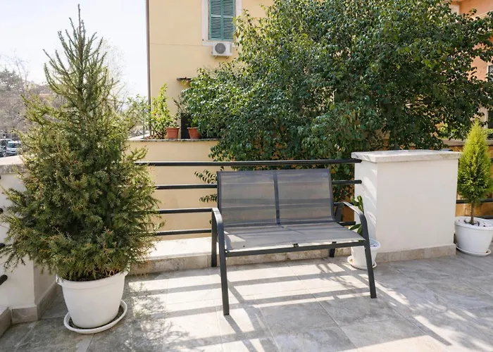 Elegantis Aventino Charming Flat With Private Terrace - Colosseo, Metro&circo Massimo Nearby Roma